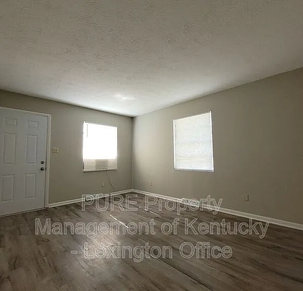627 Silverleaf Dr — Photo 7