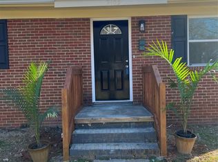 2105 Longleaf Dr, Charlotte, NC 28210