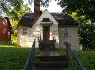 102 Temple St, Beckley, WV 25801