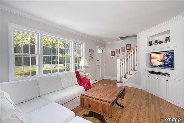 1st image of 15725 Soundview Ave