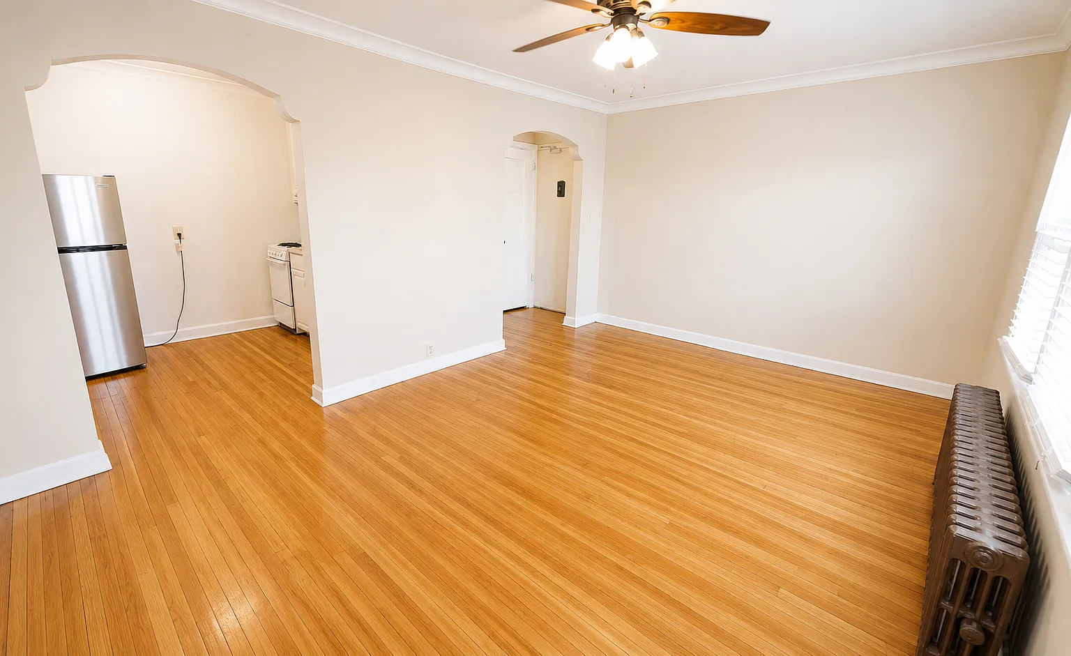 Grand Ave Apartments — Photo 3