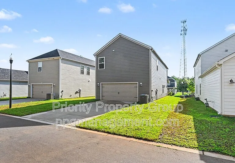 13112 Kenworth Rd — Photo 28