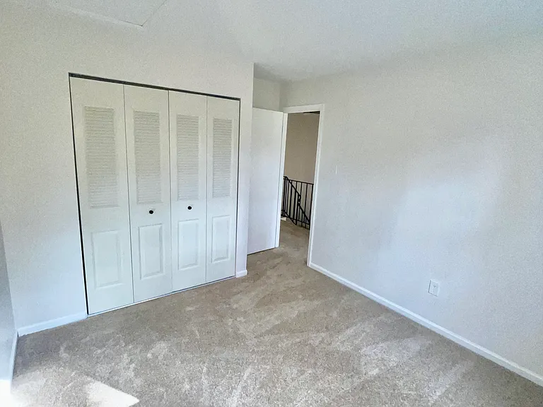 1625 Congressional Ct — Photo 13