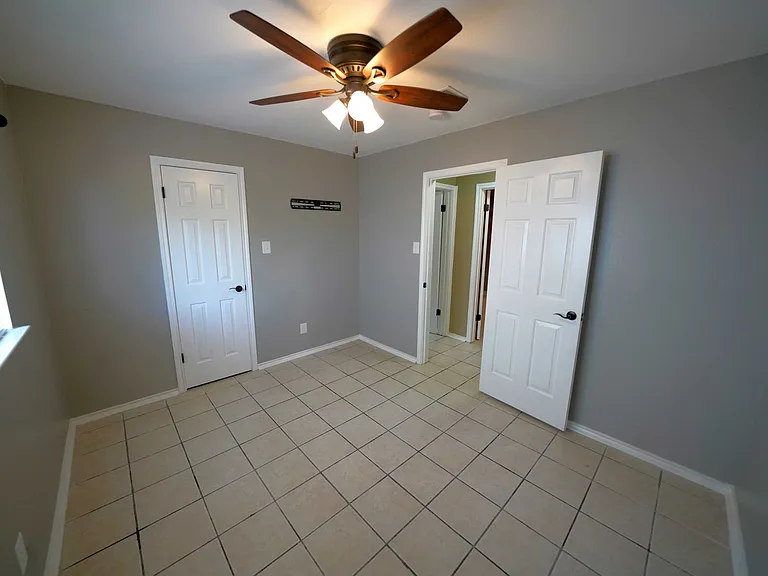 3512 Davenport — Photo 24