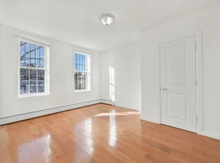 956 E 221st St #2F, Bronx, NY