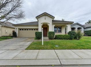 563 Watercolor Ln, West Sacramento, CA 95605