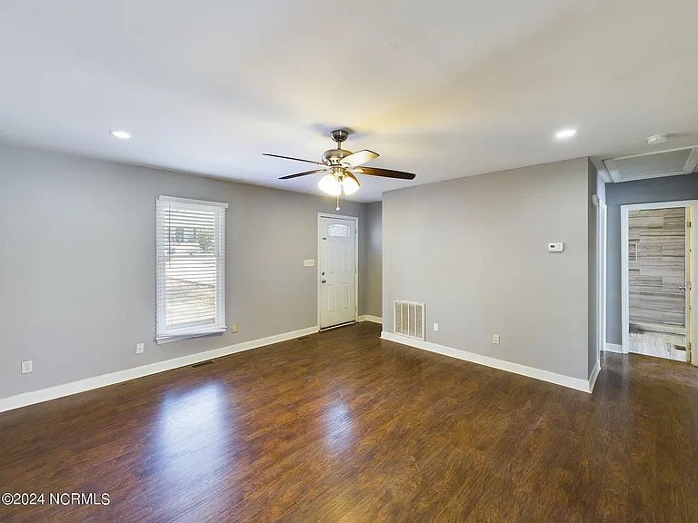 3520 Casine Ct — Photo 5