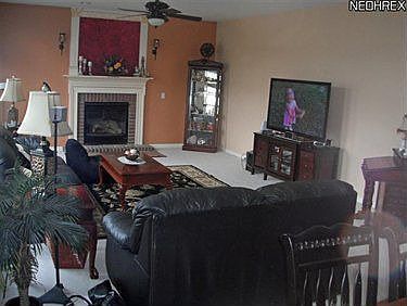4th image of 4745 Bridle Ct