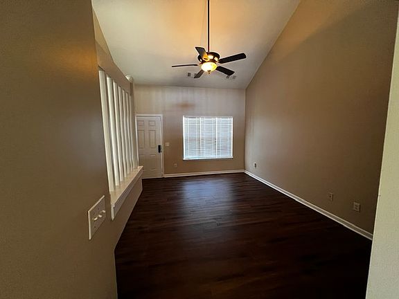 3rd image of 2540 Halle Ann Cir