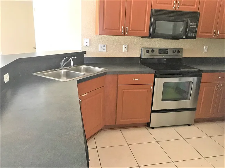 3480 Hawkin Dr — Photo 8