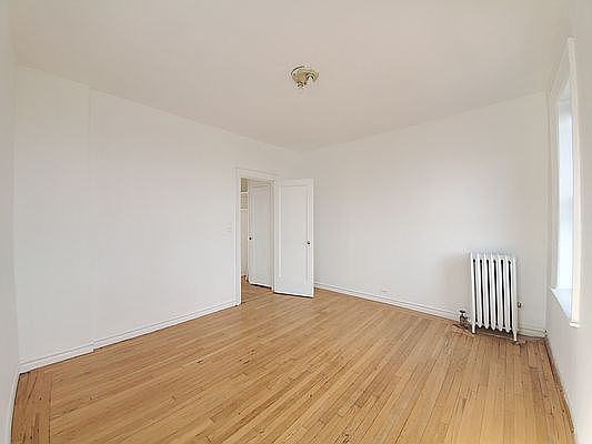 5th image of 30 Colonel Robert Magaw Pl APT 6E