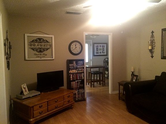 5th image of 10355 McElroy Dr