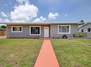 1415 Crest Dr, Lake Worth, FL 33461