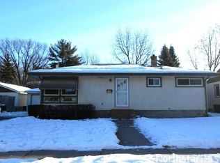1330 McAfee St, Saint Paul, MN 55106