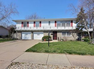 18432 Rose St, Lansing, IL 60438