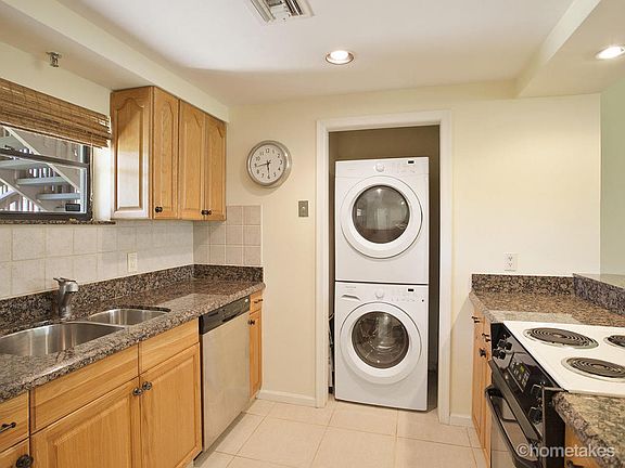 Kitchen & Laundry