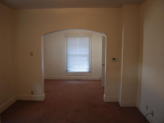 3rd image of 1209 S Perkins Ave