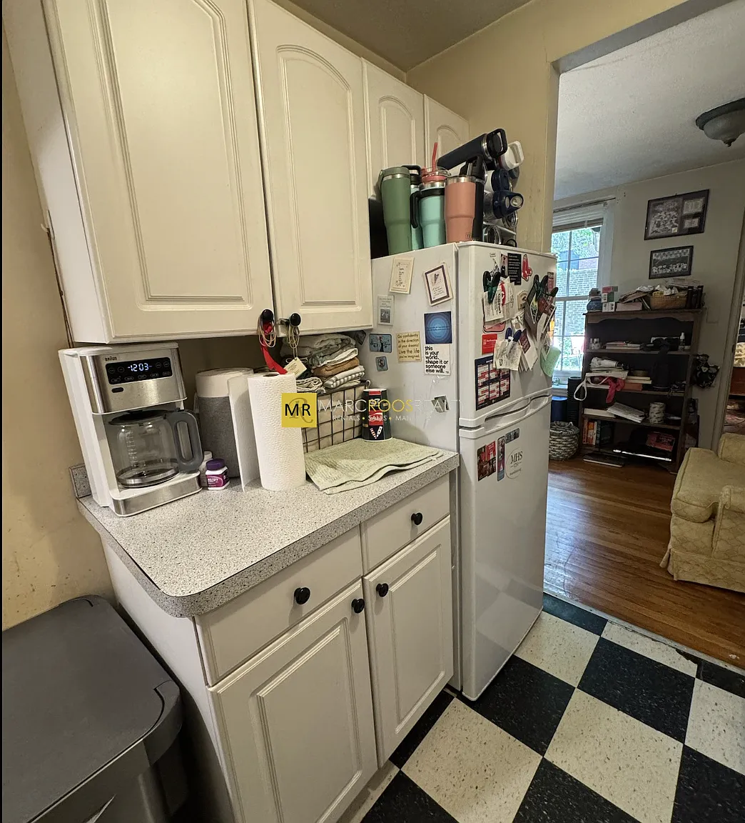2 bed, 500 sqft, $4,000 — Photo 3
