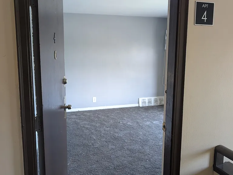 Oakman-Belleterre Apartments — Photo 27