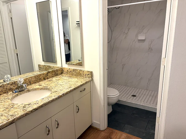 6024 Timberwood Cir #220 — Photo 7