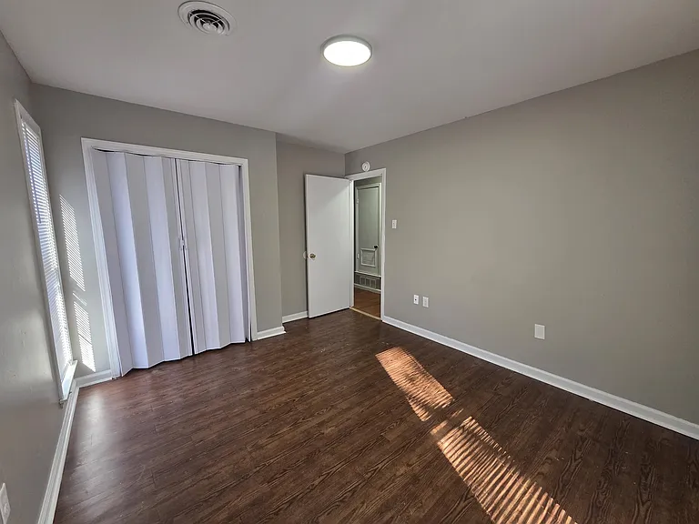 5787 Northland Dr — Photo 14