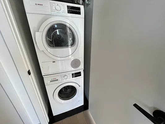 Rented by Tapiro Realty | media 14