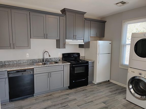 2nd image of 3137 Saint Peter St