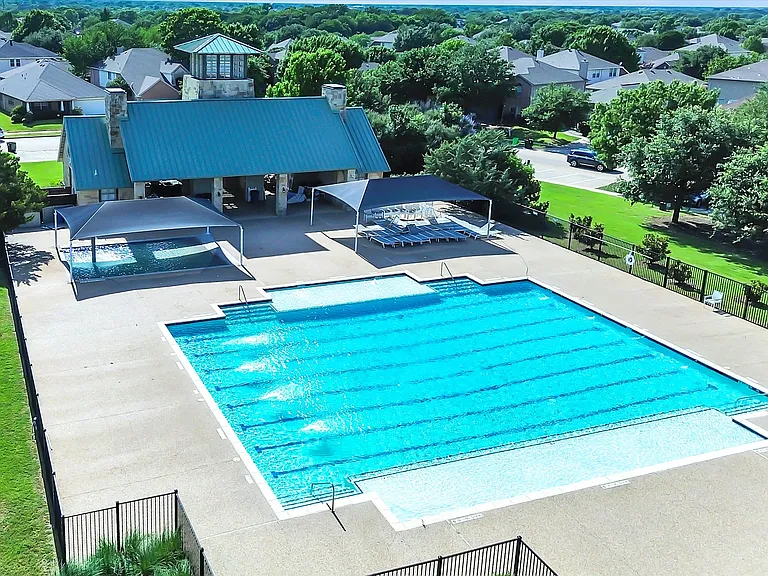 1713 Megan Creek Dr — Photo 15