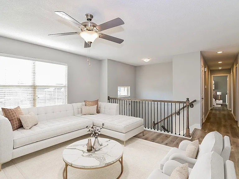 1803 SW Hilltop Ct — Photo 6