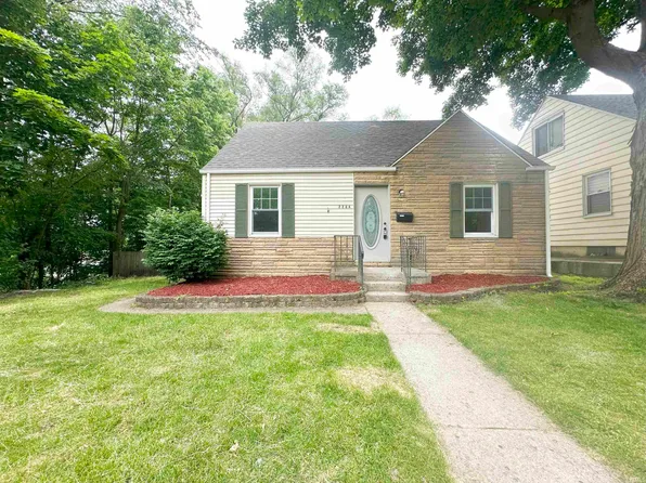 2254 Hollywood Pl, South Bend, IN 46616
