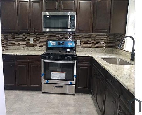 2nd image of 2811 Chalmers Ave
