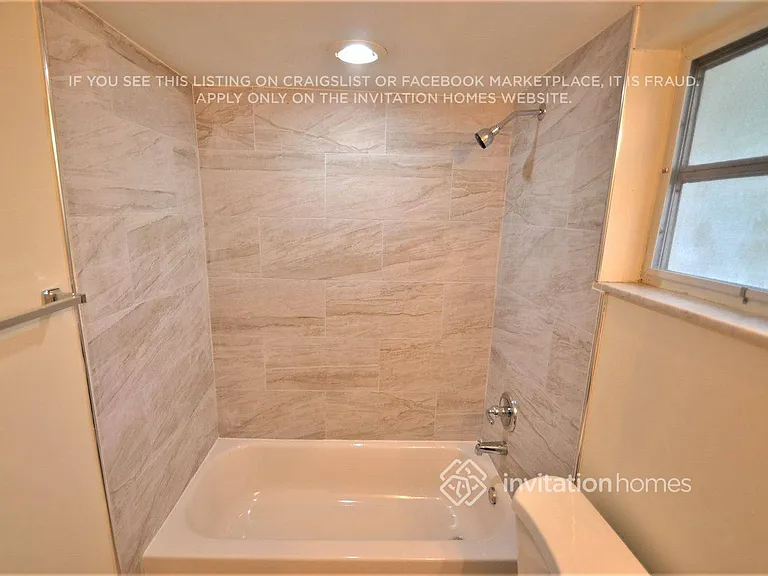 3339 NW 69th Ct — Photo 8