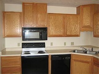 4th image of 426 N Coddington Ave