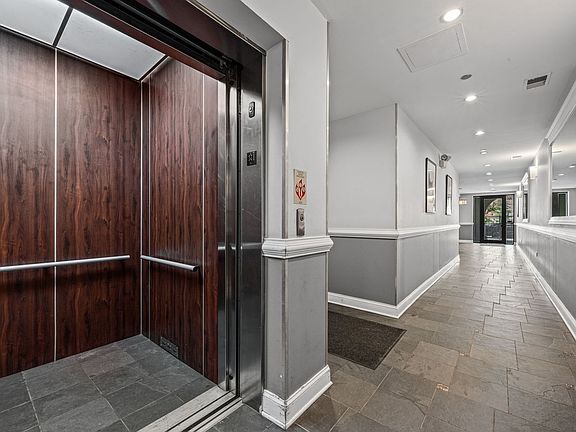 2nd image of 3823 N Ashland Ave #201