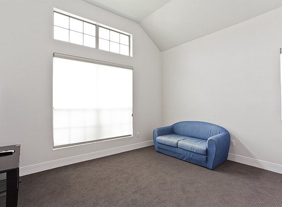 4th image of 3504 San Eduardo