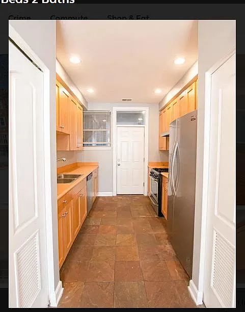 2 bed, 1000 sqft, $1,598 — Photo 3