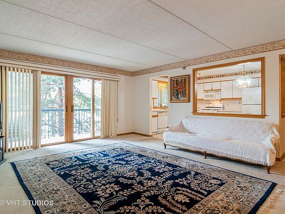 2nd image of 6701 N Milwaukee Ave APT 210