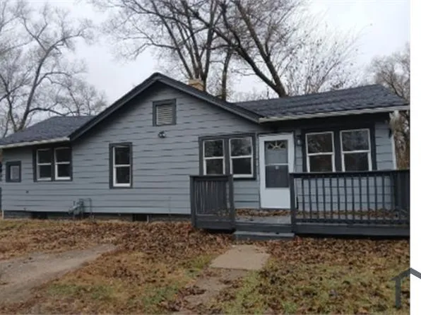 1110 Sawyer Rd, Rockford, IL 61109