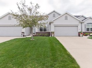 6613 Granite Ridge Ct NW, Cedar Rapids, IA 52405