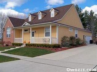 26663 Boston Dr, Chesterfield, MI 48051