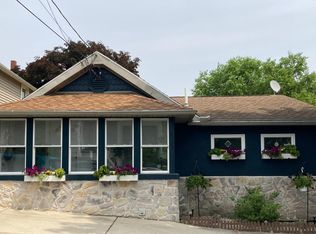 5 E North St, Nazareth, PA 18064