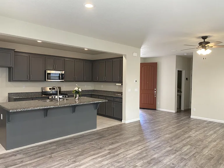 3925 Lookout Dr — Photo 10