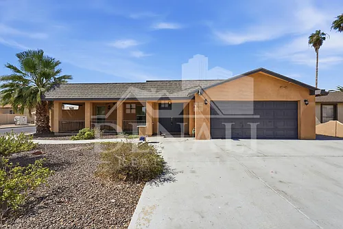 5654 W Mountain View Rd Photo 1