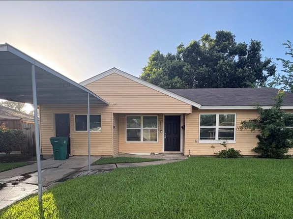 2311 Garvey Dr, Pasadena, TX 77506
