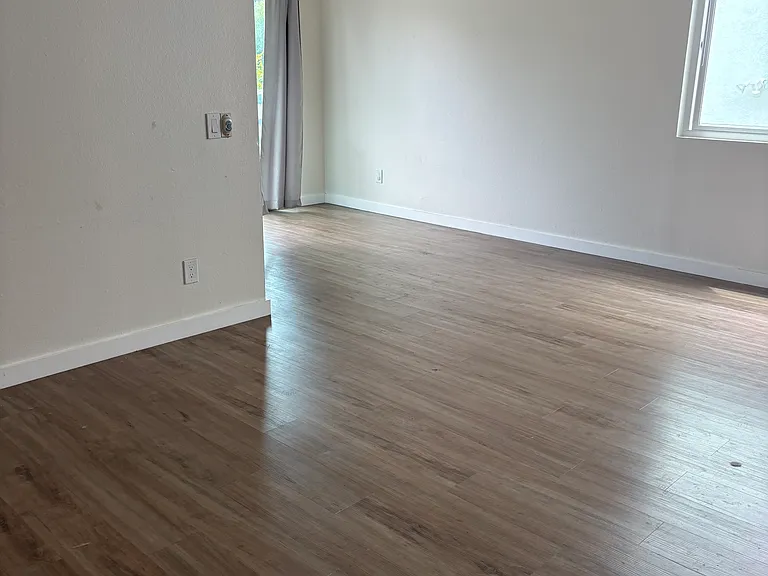 14116 Tiara St #5 — Photo 10