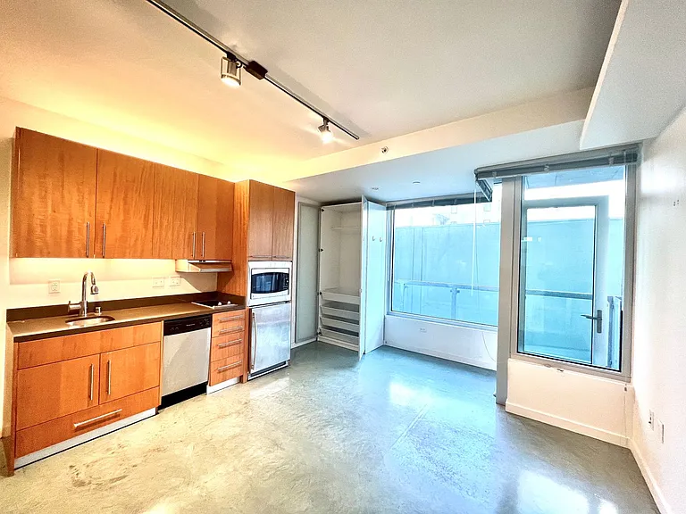 766 Harrison St #309 — Photo 10