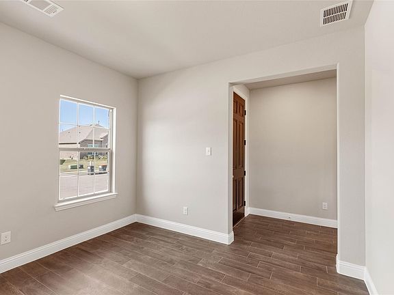 4th image of 1253 Carinna Dr