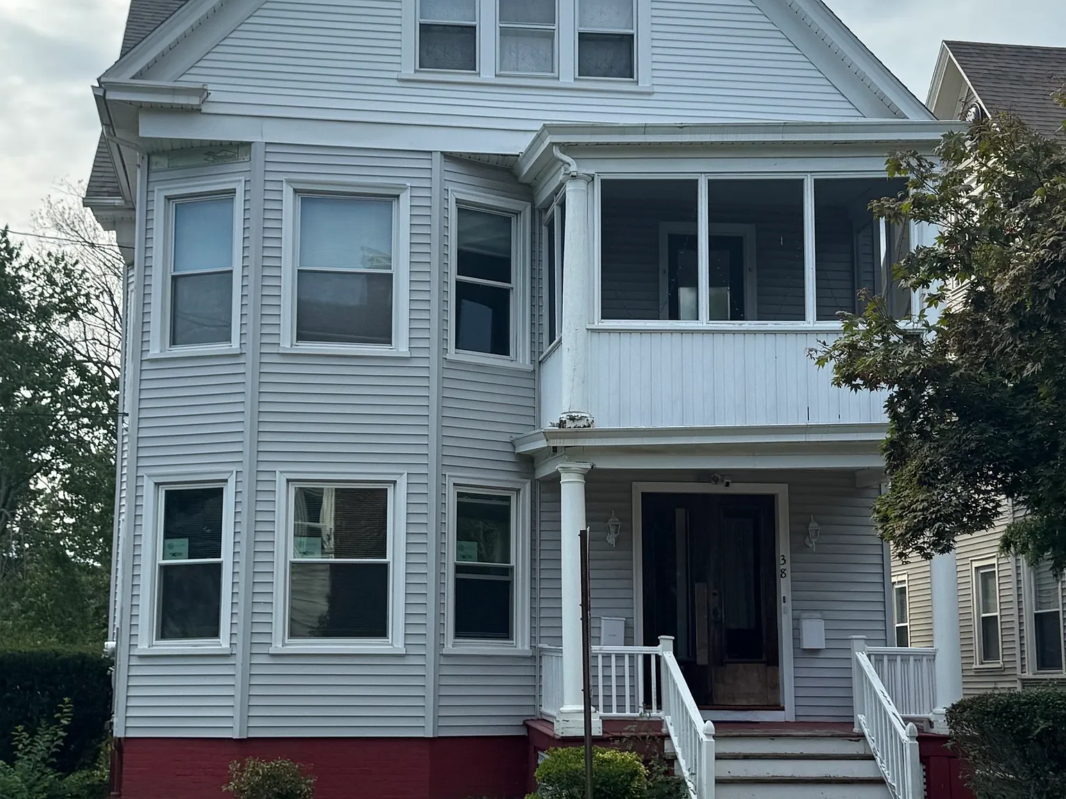 3 bed, 2.0 bath, 1400 sqft, $2,900 — Photo 3