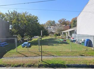22 & 24 Neversink St, Reading, PA 19602