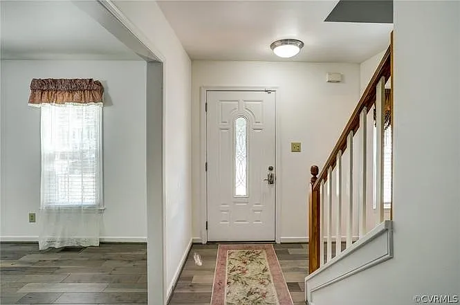 8112 Nashua Dr — Photo 4